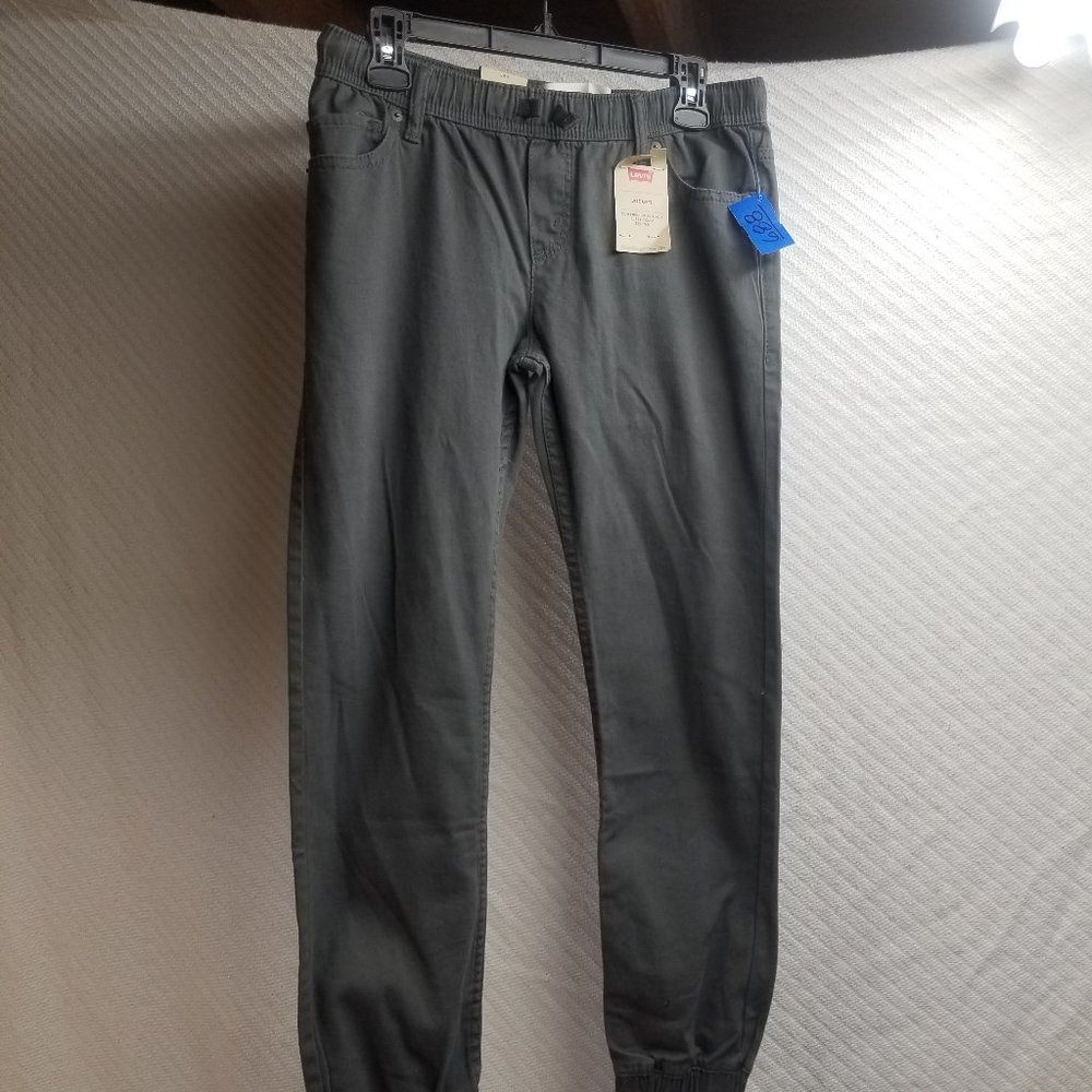 688 - Levi's Boys Large Jogger